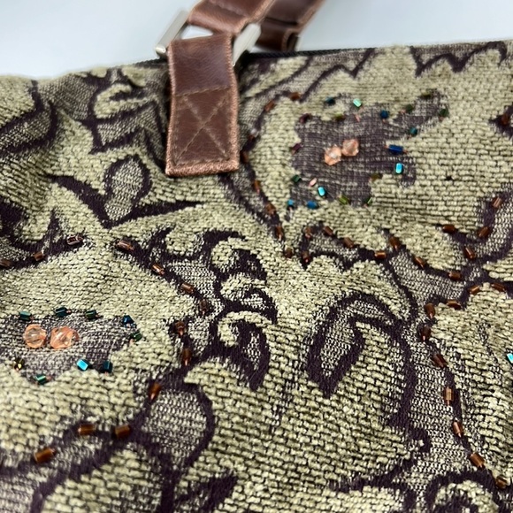 Gorgeous Beaded Taupe Tapestry Carpet Hand Bag - Picture 2 of 8